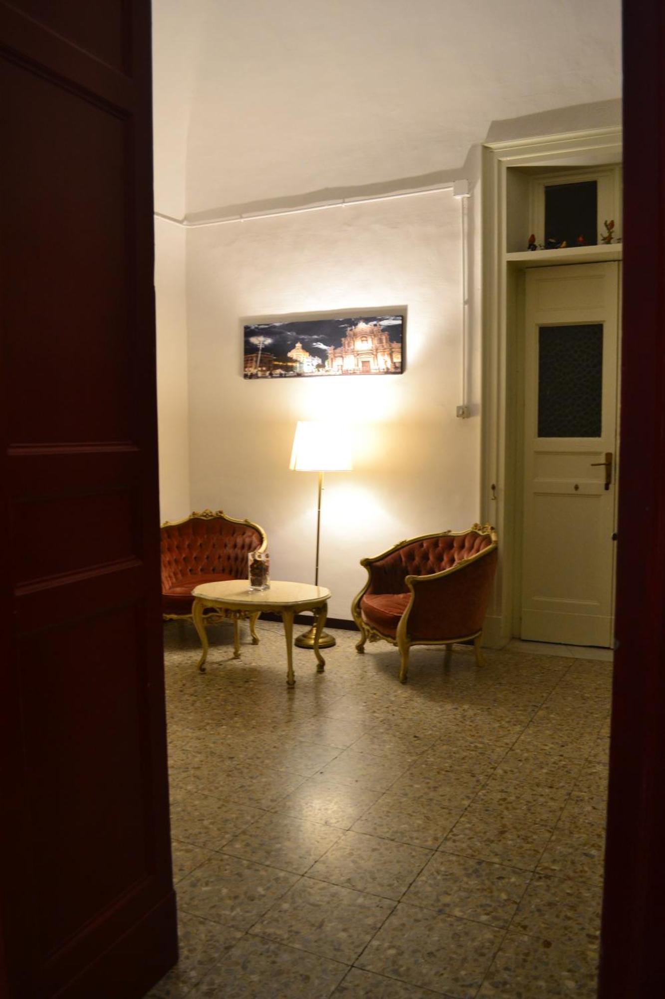 Il Teatro Rooms Catania Bagian luar foto