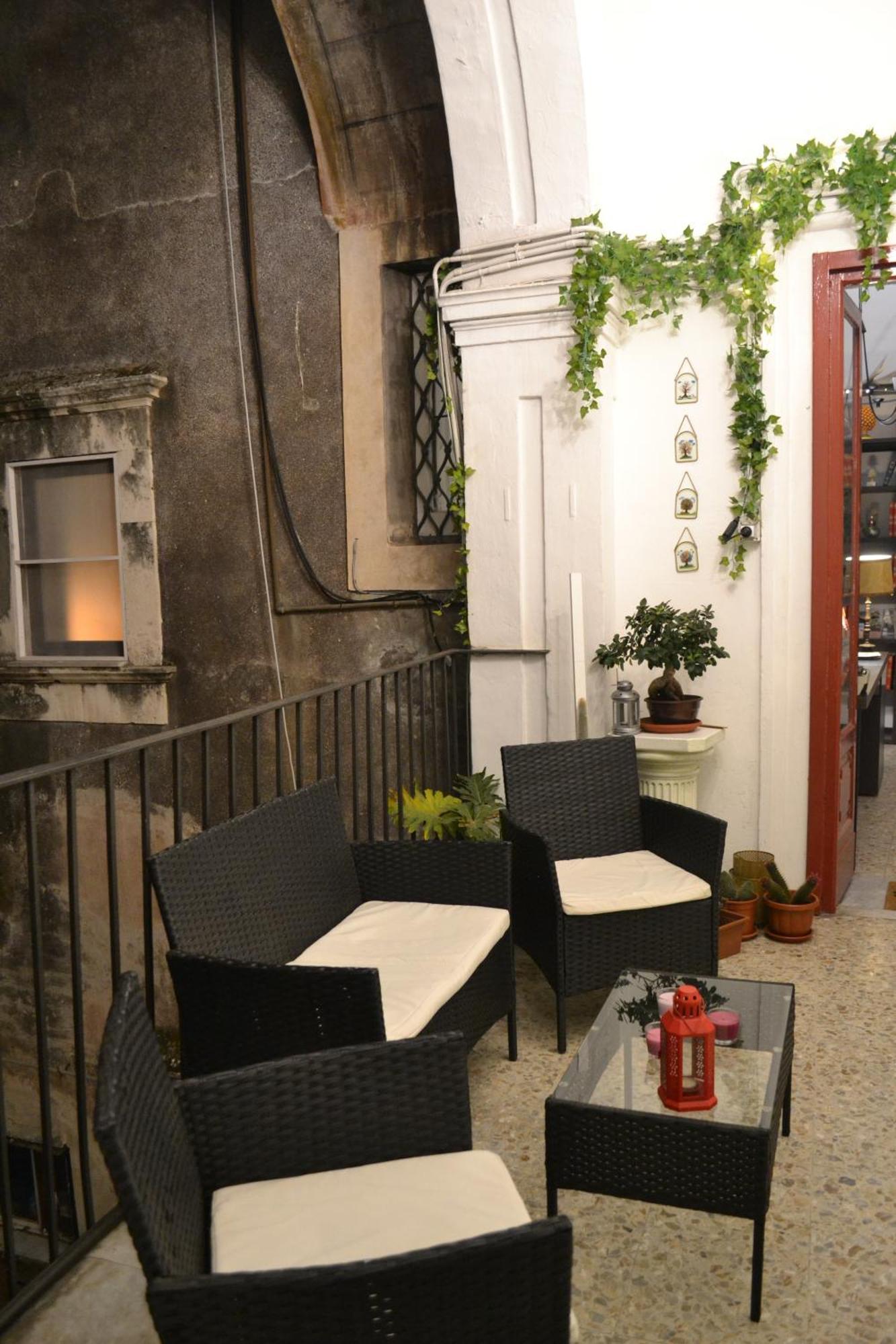 Il Teatro Rooms Catania Bagian luar foto