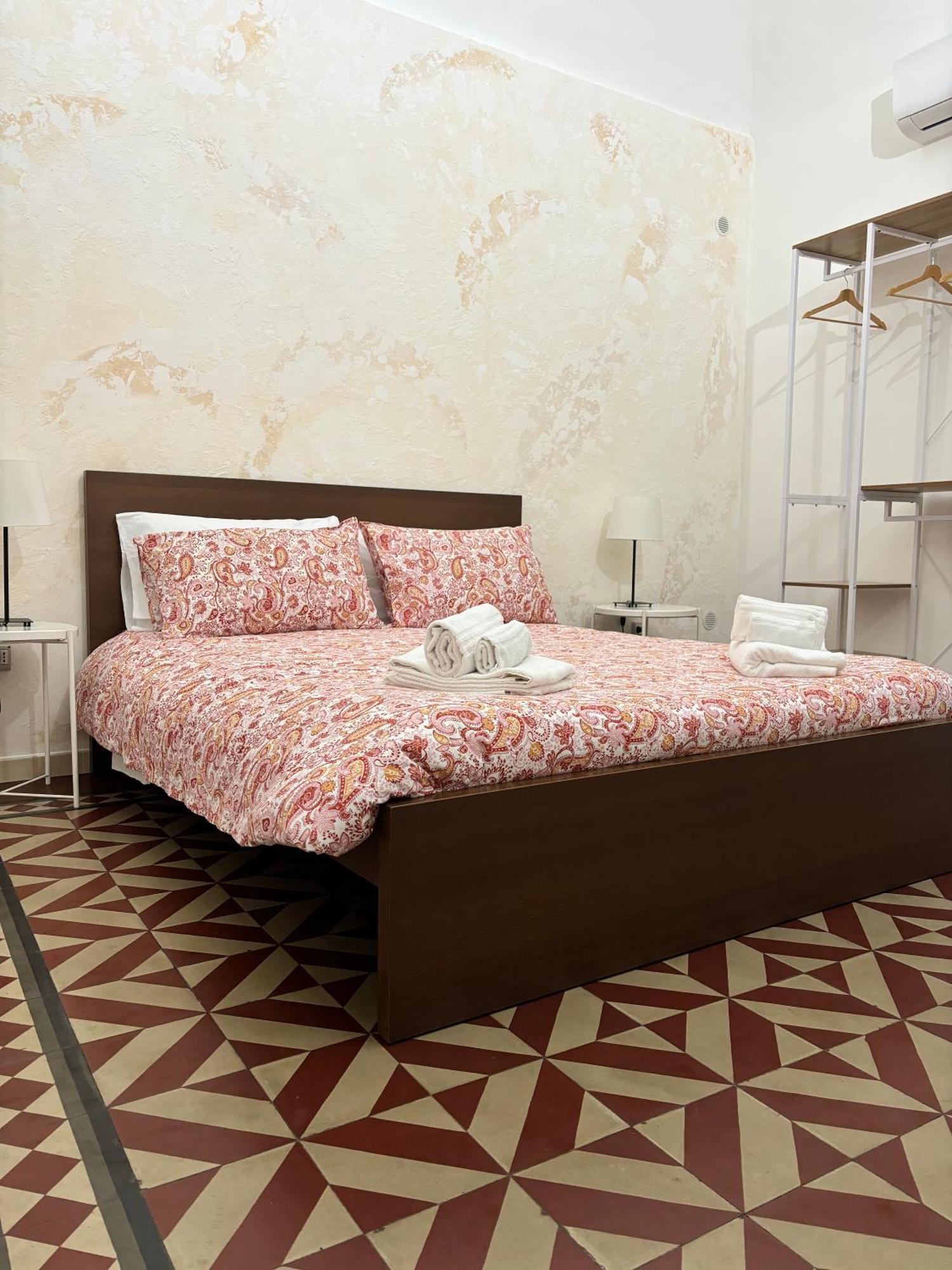 Il Teatro Rooms Catania Bagian luar foto
