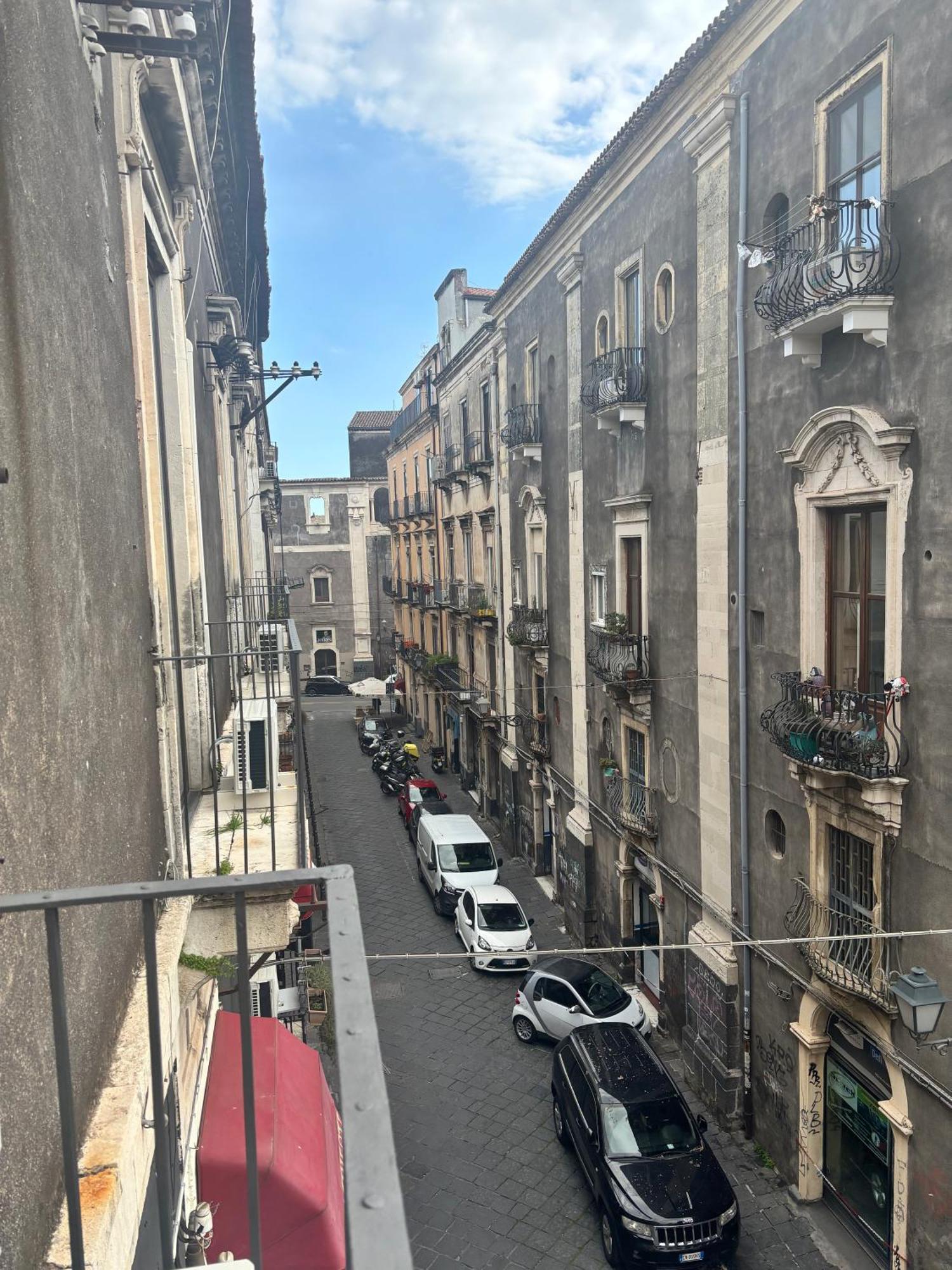 Il Teatro Rooms Catania Bagian luar foto