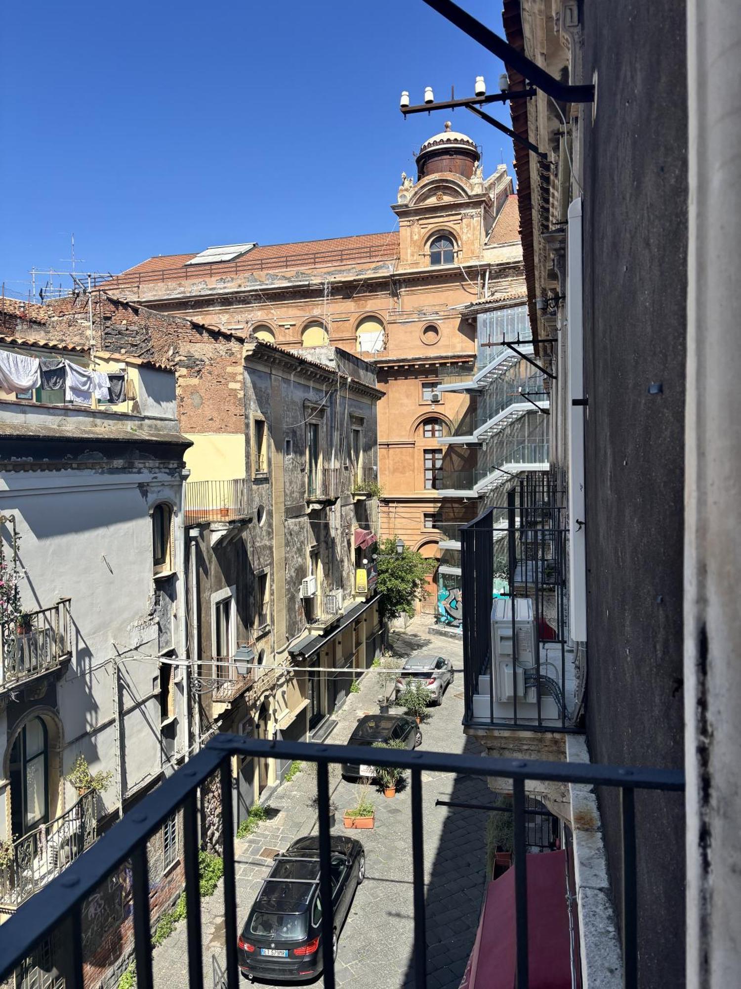 Il Teatro Rooms Catania Bagian luar foto